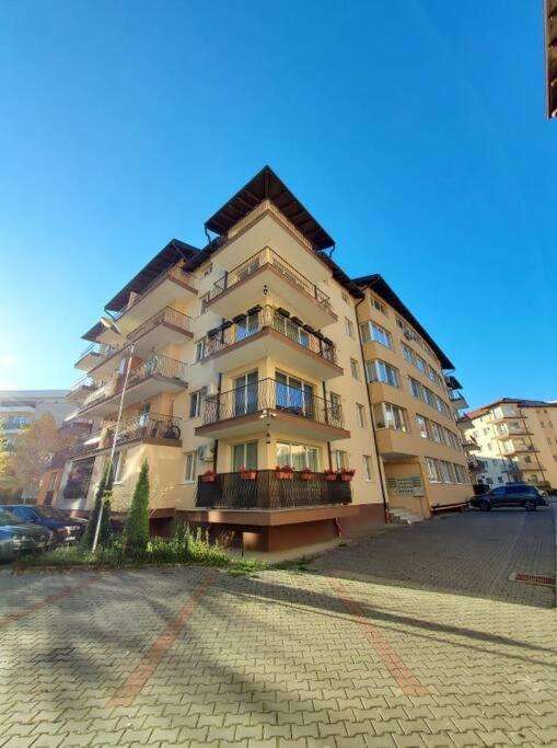 Spacious quiet flat, free parking included Floreşti Exterior foto